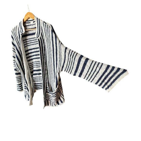 GAP x Womens Oversized Striped Navy White Knit Cardigan Coastal vibes Boho XS/S - Picture 2 of 6